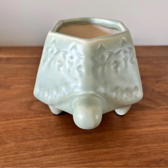 NWT Anthropologie Turtle Planter - Picture 2 of 9